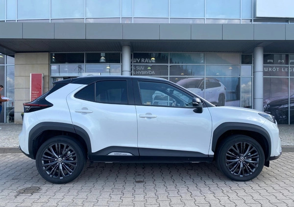 Toyota Yaris Cross cena 122900 przebieg: 21601, rok produkcji 2022 z Kalisz małe 596